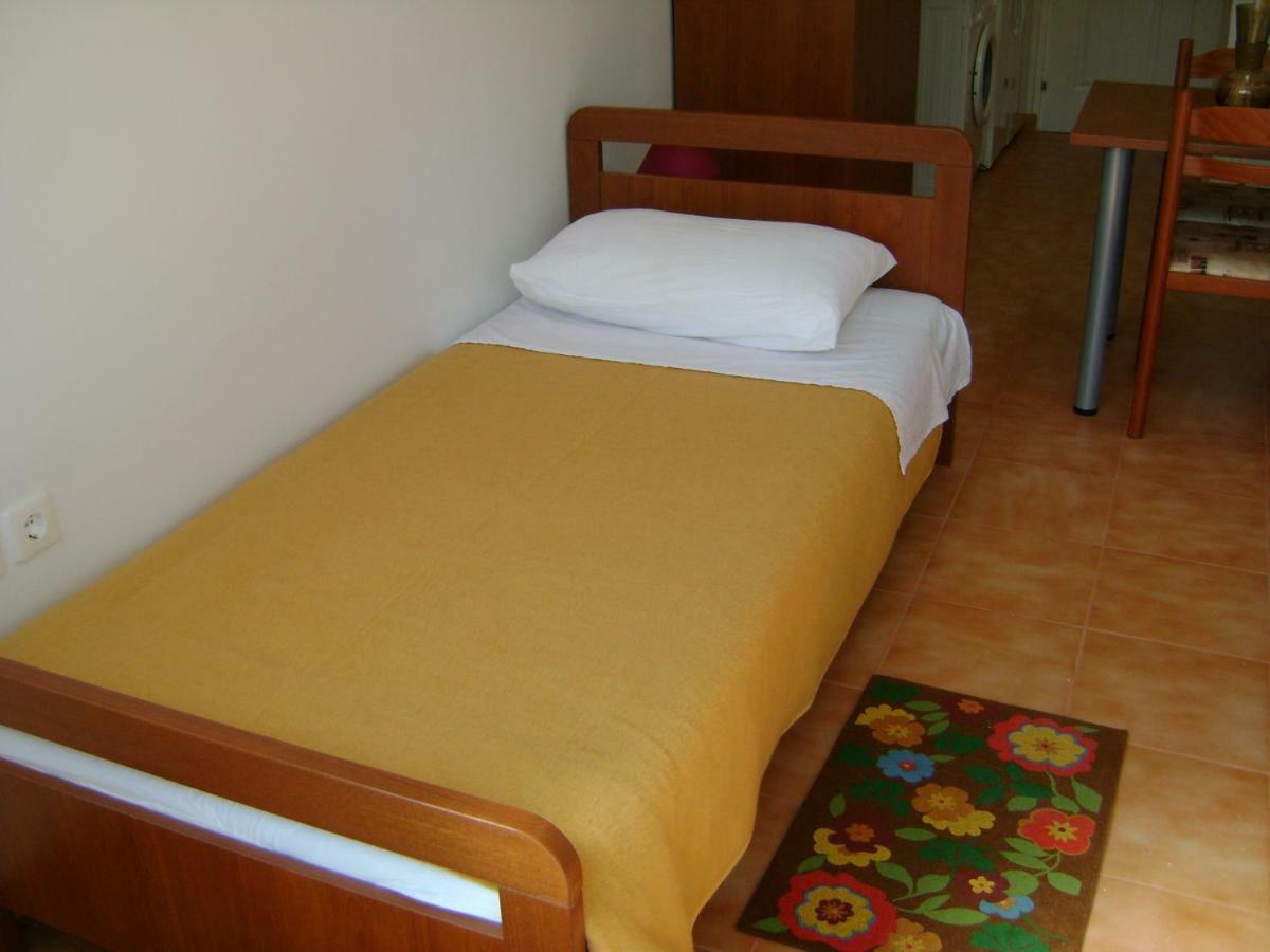 Apartment For Holidays In Pula Room photo